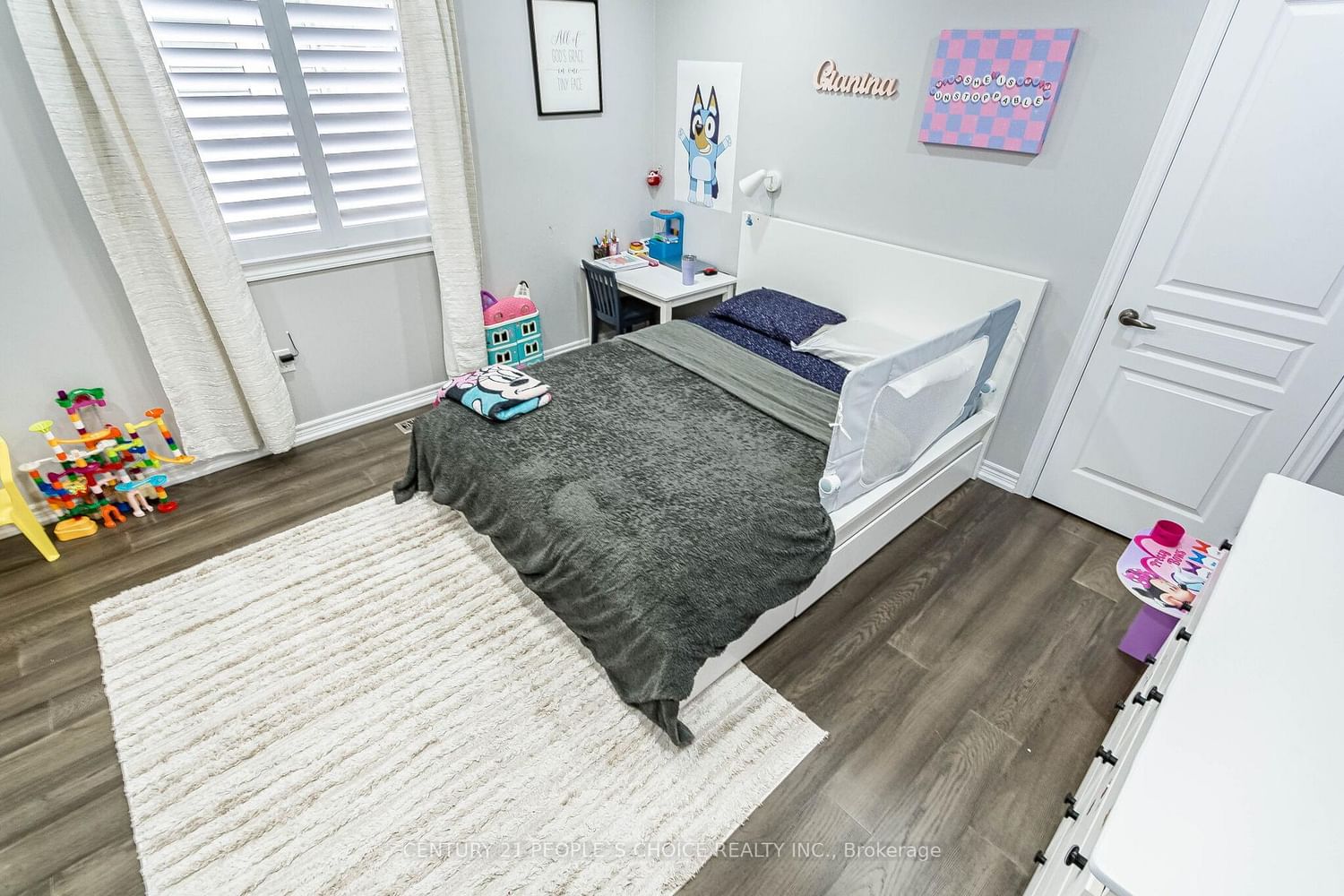 Detached House for sale at 147 Garinger Crescent, Hamilton, Ontario, L0R 1C0 - Binbrook - MLS: X12965810