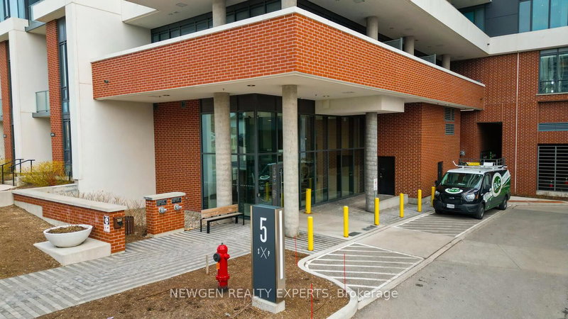 909-5 Wellington St, Kitchener — 6