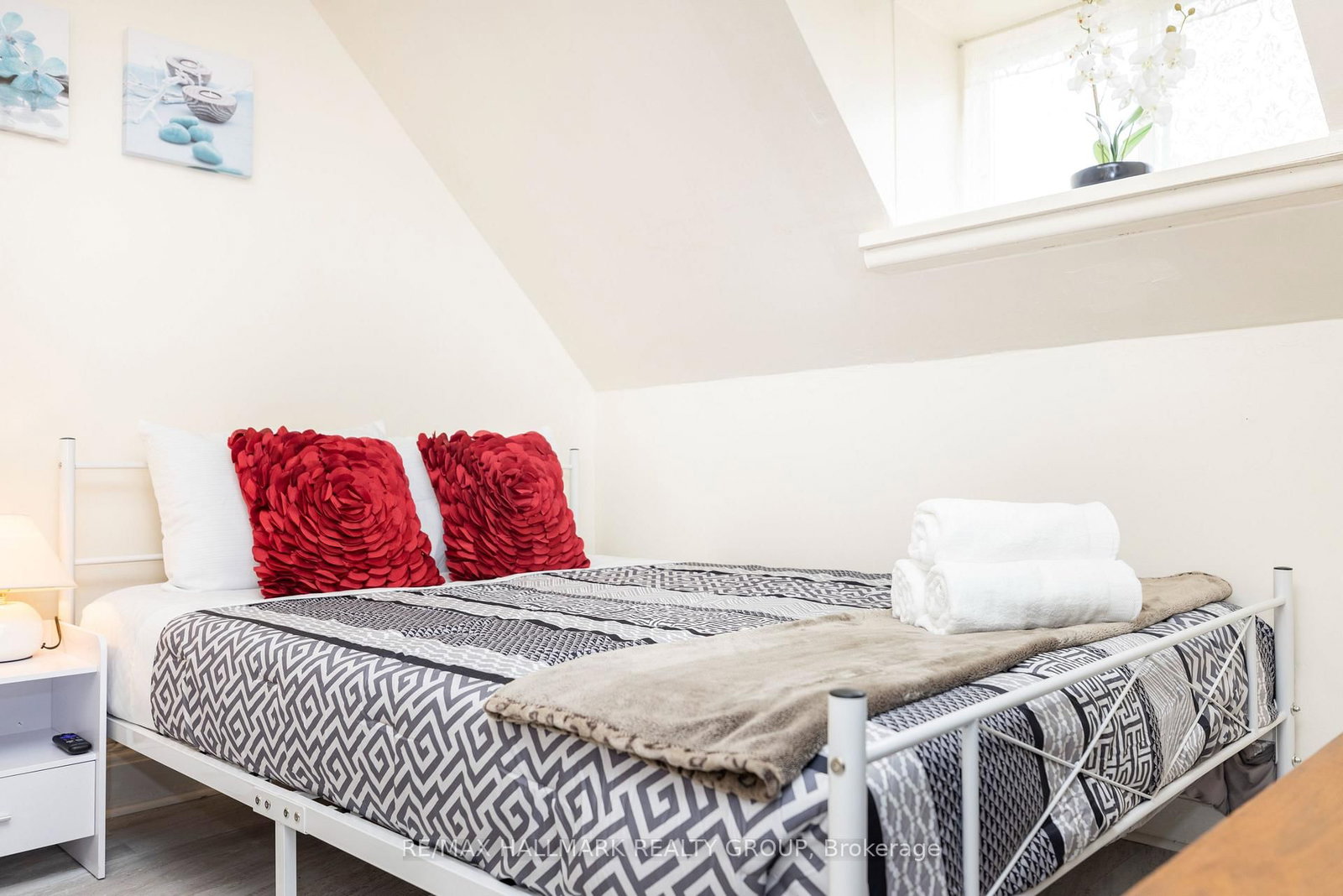 456 BRONSON Avenue, Unit 2 - Photo 7