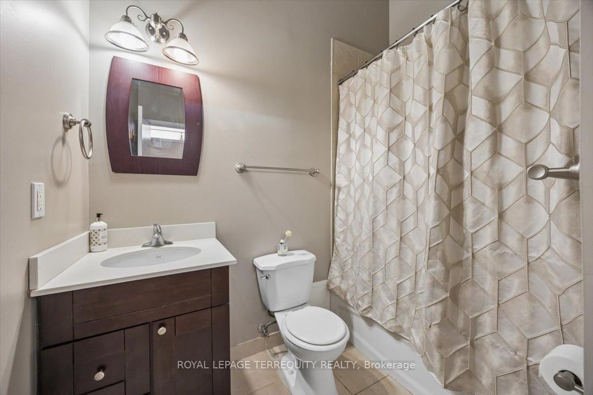 276 King Street W, Unit 301 - Photo 15