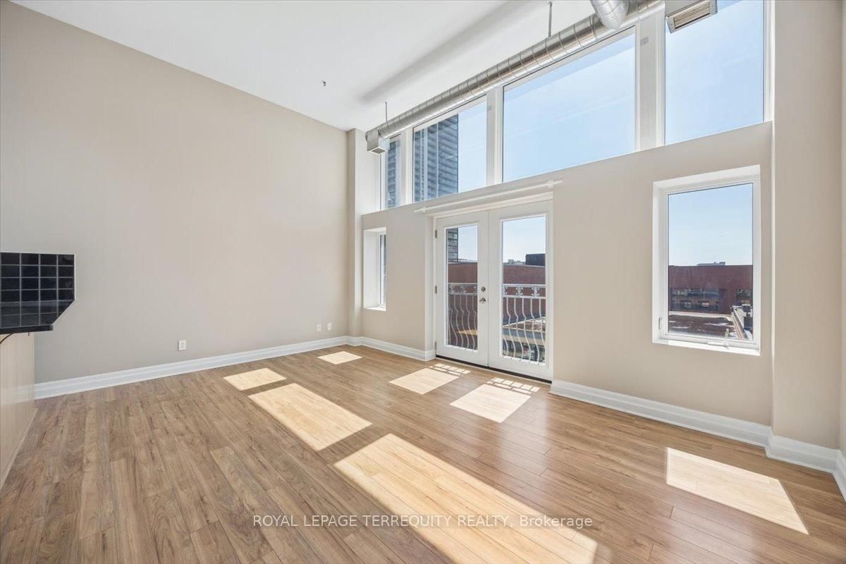 276 King Street W, Unit 301 - Photo 23