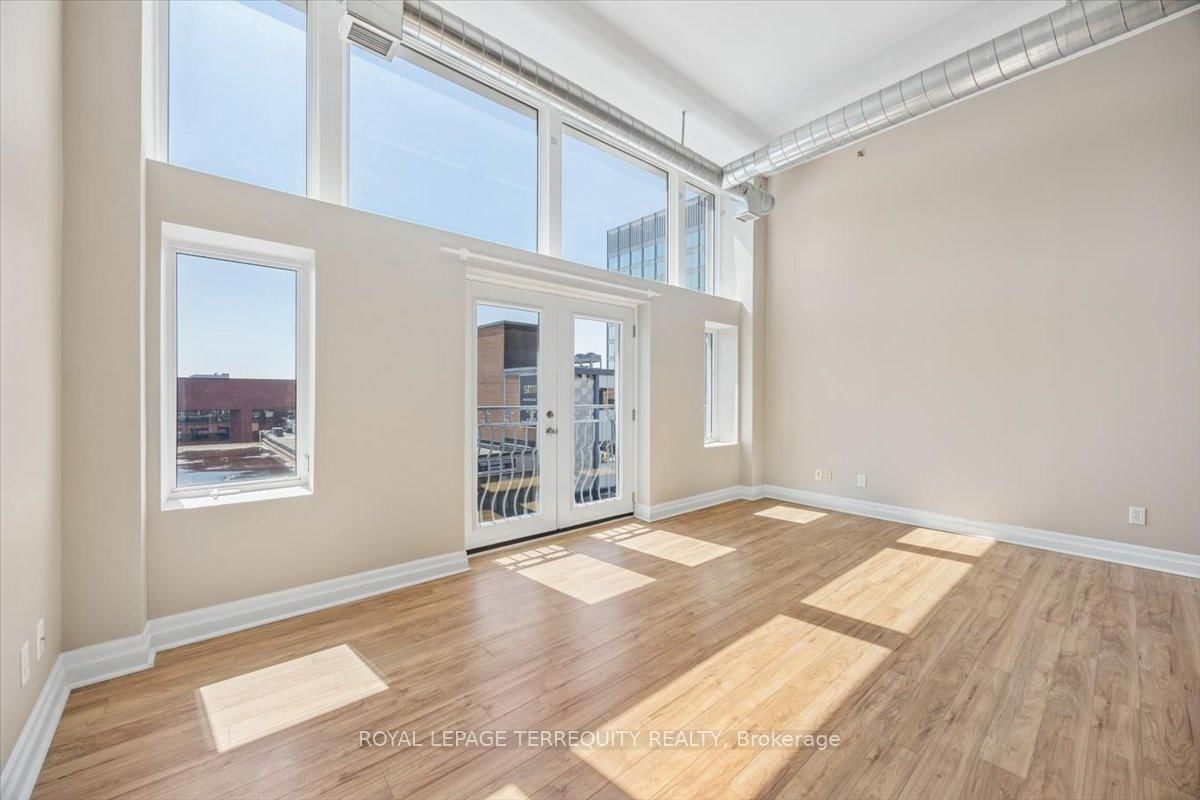 276 King Street W, Unit 301 - Photo 24