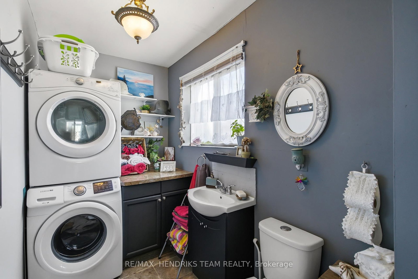 Detached House for sale at 229 Jarvis Street, Fort Erie, Ontario, L2A 2S7 - Central - MLS: X12966102