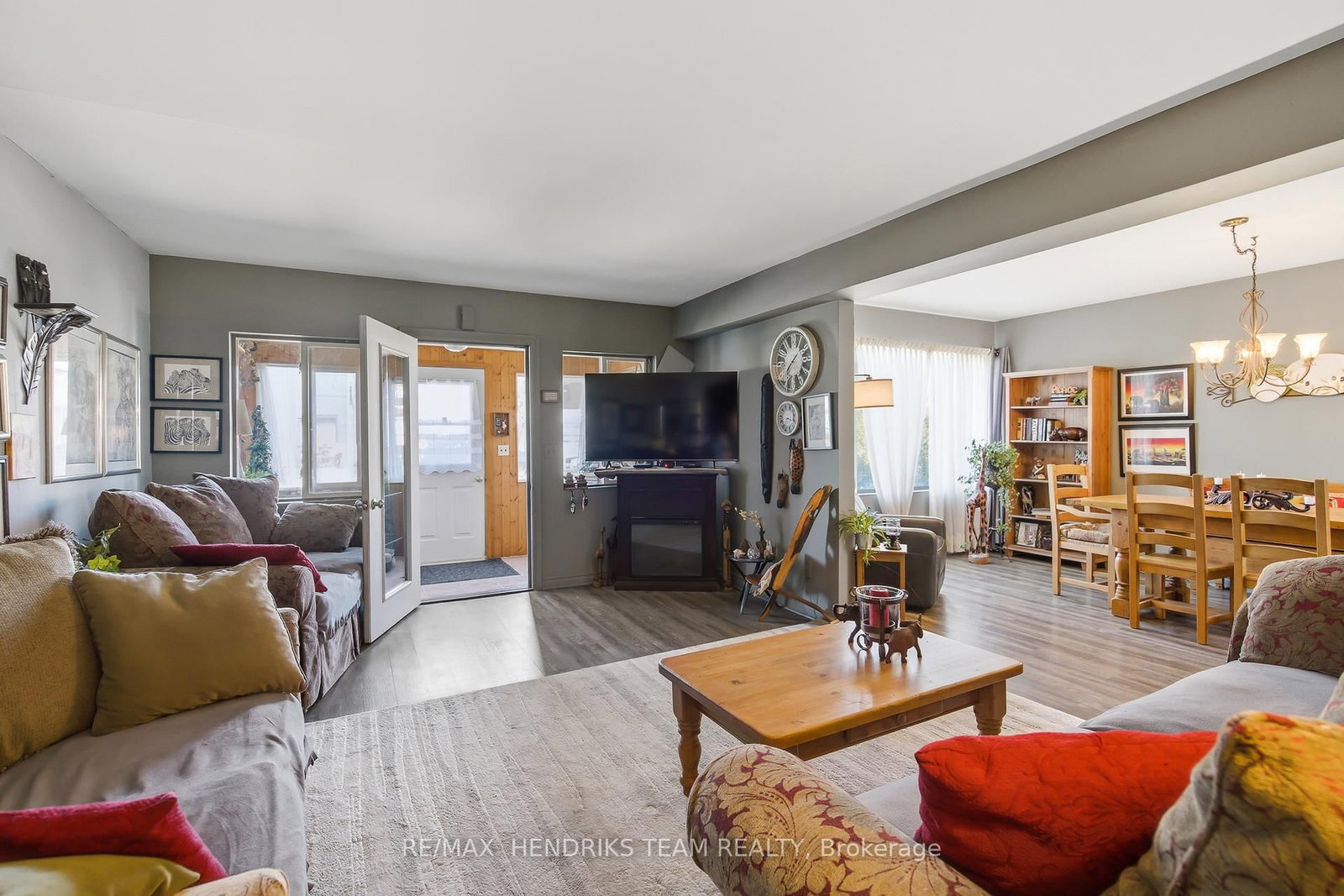 Detached House for sale at 229 Jarvis Street, Fort Erie, Ontario, L2A 2S7 - Central - MLS: X12966102