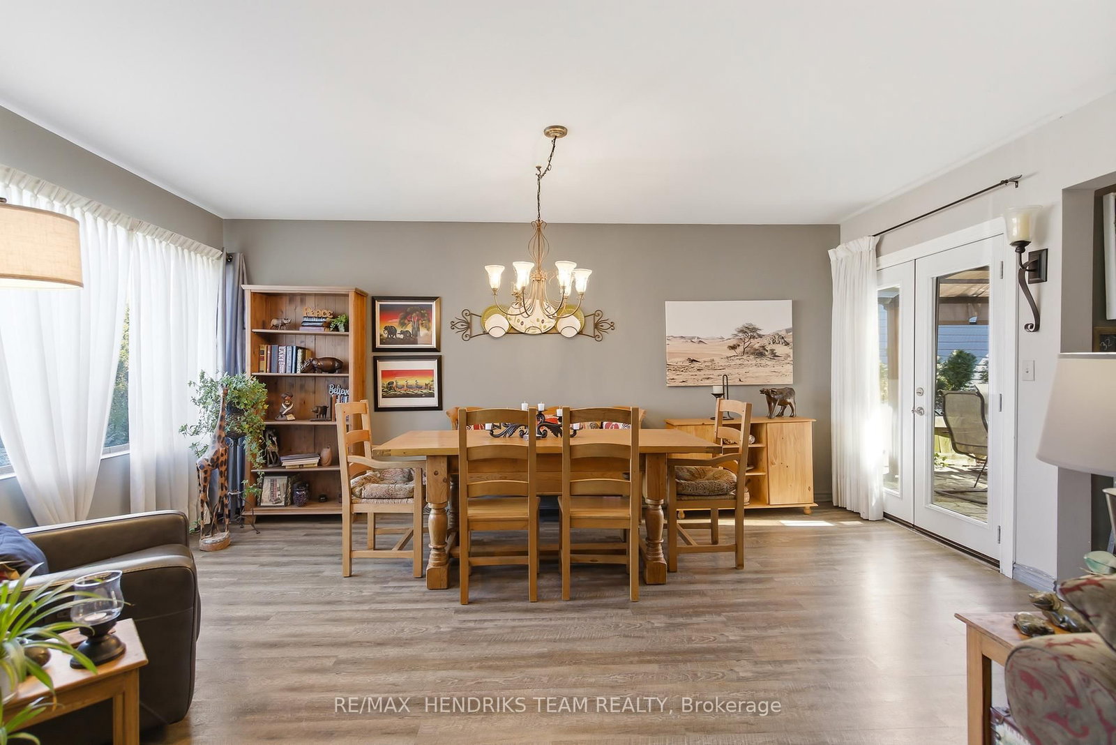 Detached House for sale at 229 Jarvis Street, Fort Erie, Ontario, L2A 2S7 - Central - MLS: X12966102