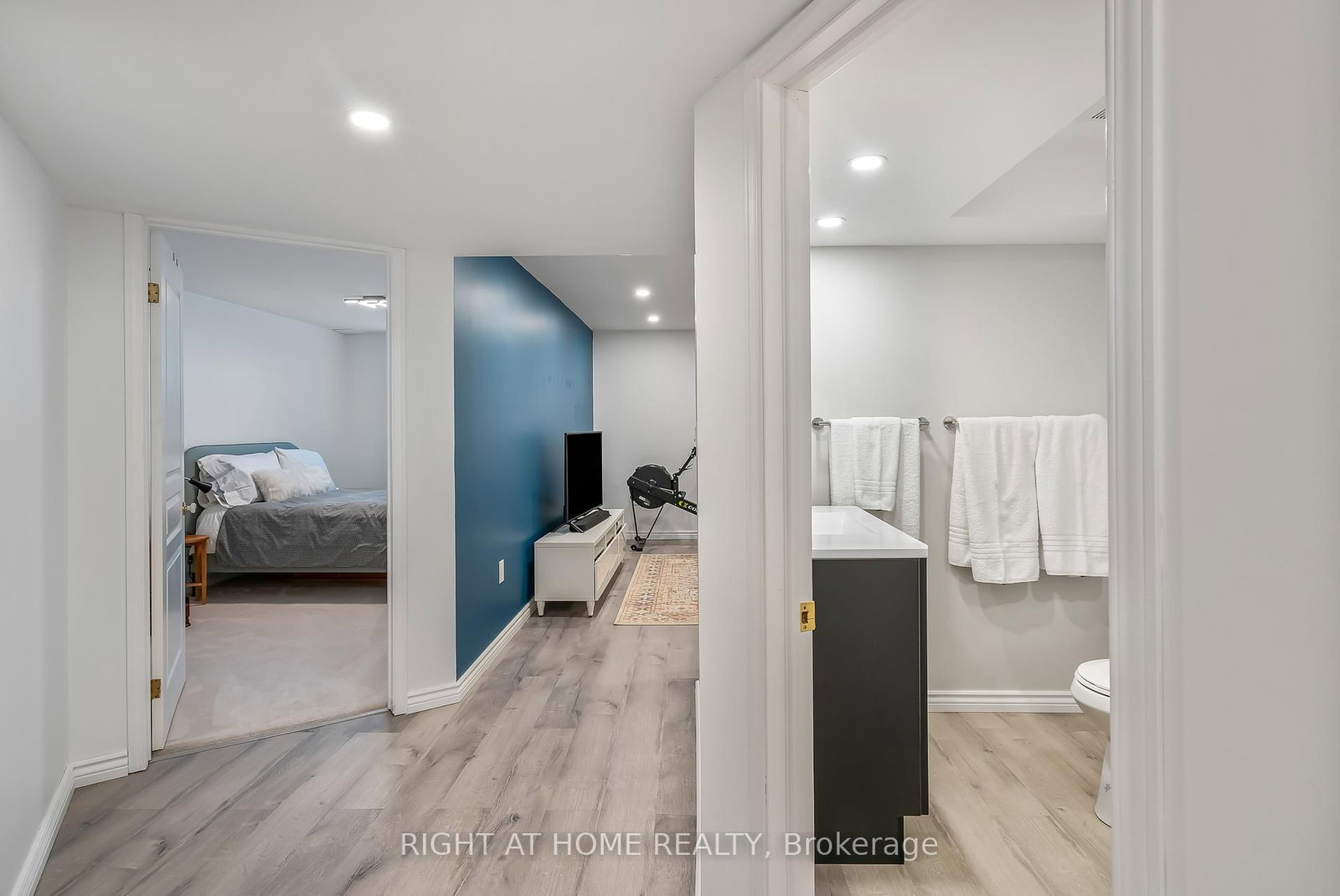 88 Lakeport Road, Unit 33 - Photo 30