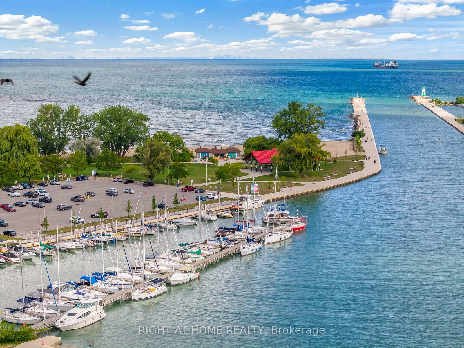 88 Lakeport Road, Unit 33 - Photo 42