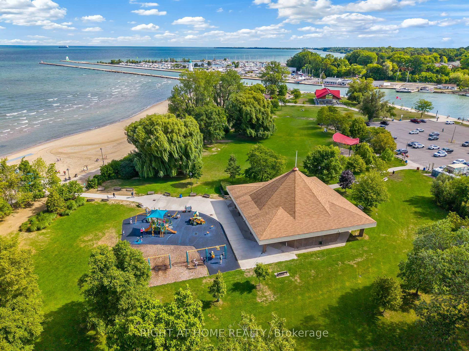 88 Lakeport Road, Unit 33 - Photo 45