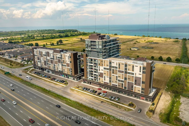 714 - 550 North Service Road