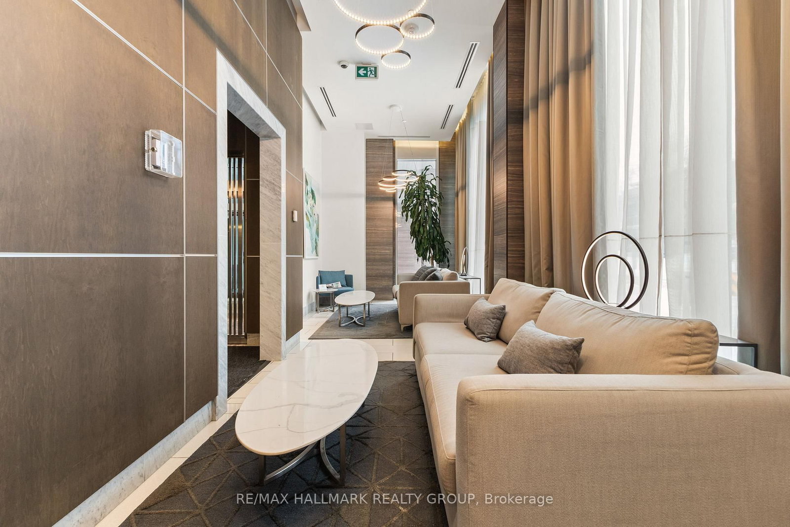 411 Mackay Street, Unit 418 - Photo 20