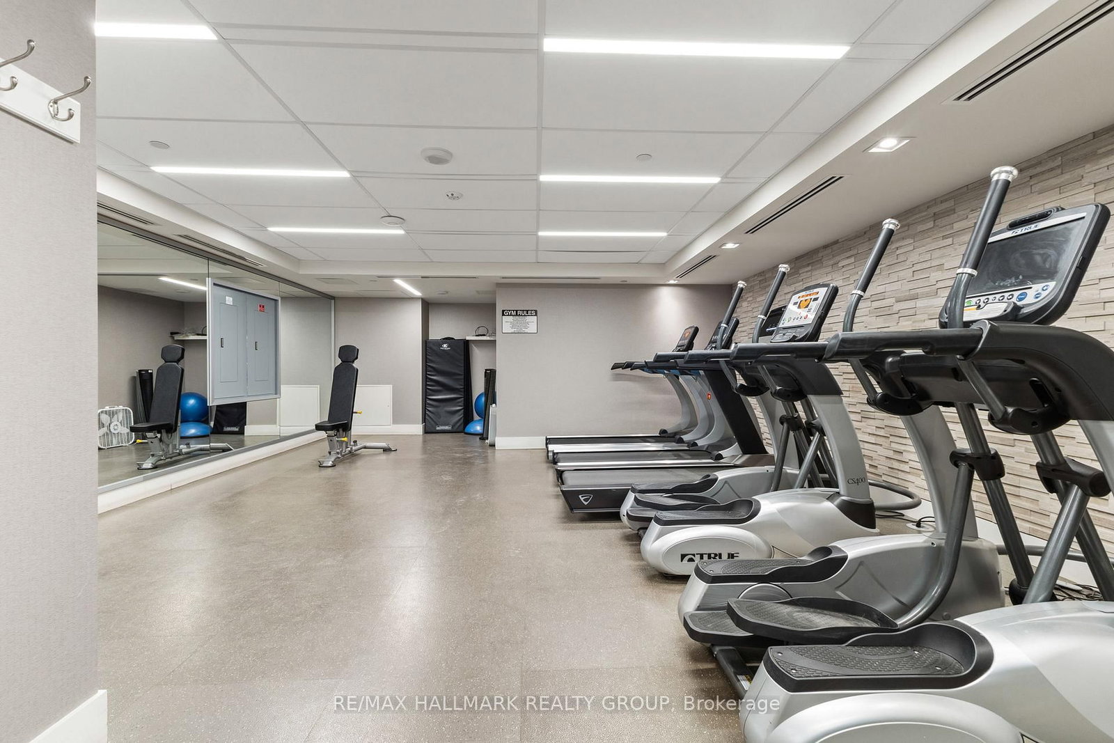 411 Mackay Street, Unit 418 - Photo 23