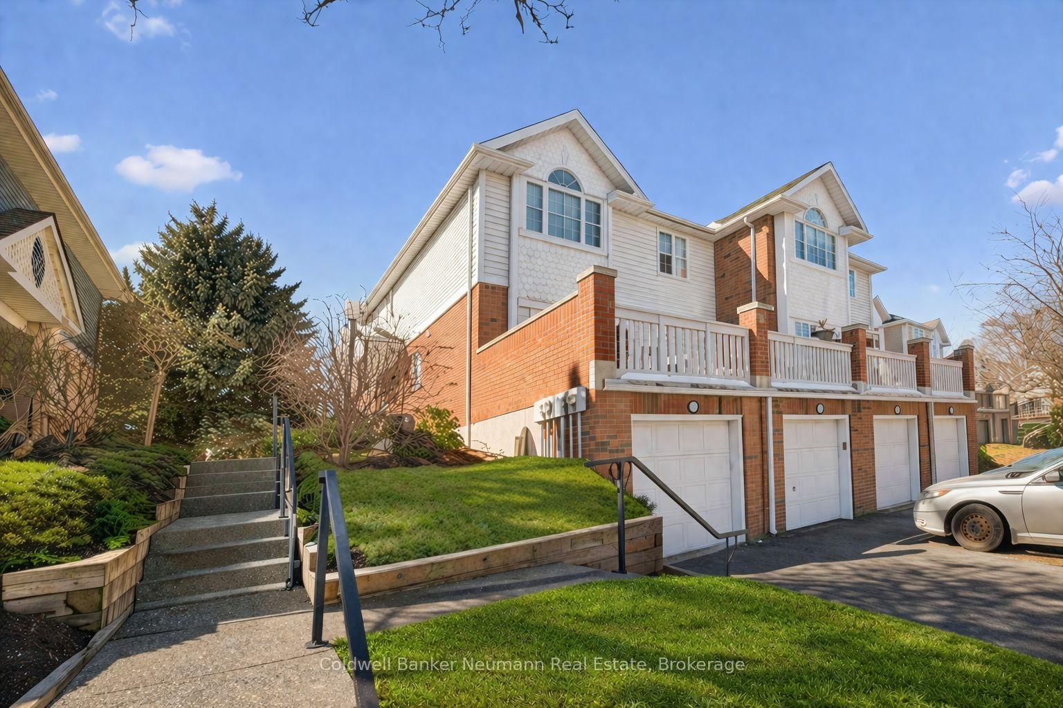 Townhouse for sale at 47-941 Gordon Street, Guelph, Ontario, N1G 4R9 - Kortright West - MLS: X12966344