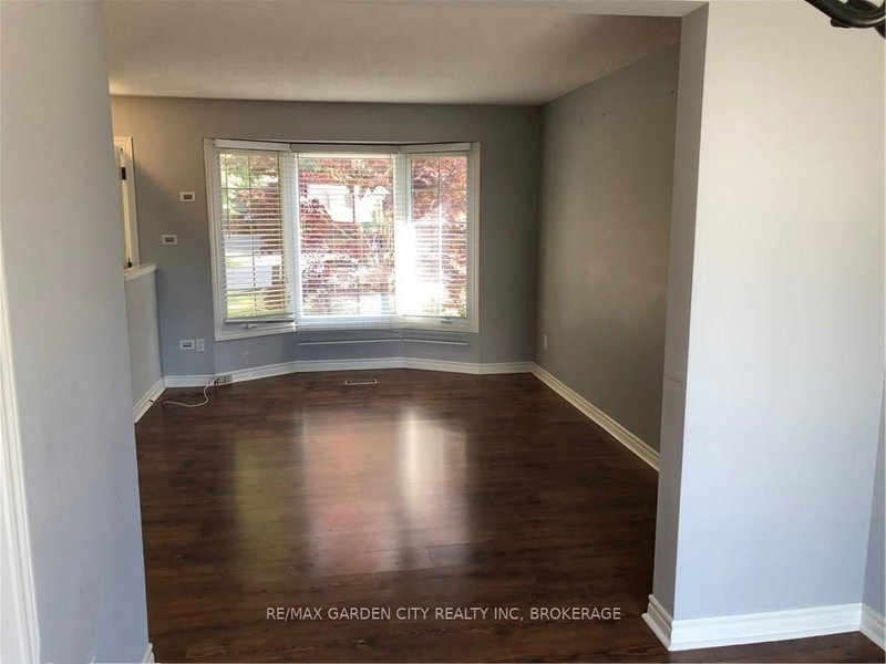 29 ST. HILDA'S Crt, St. Catharines, L2R 7H1 | Image 3