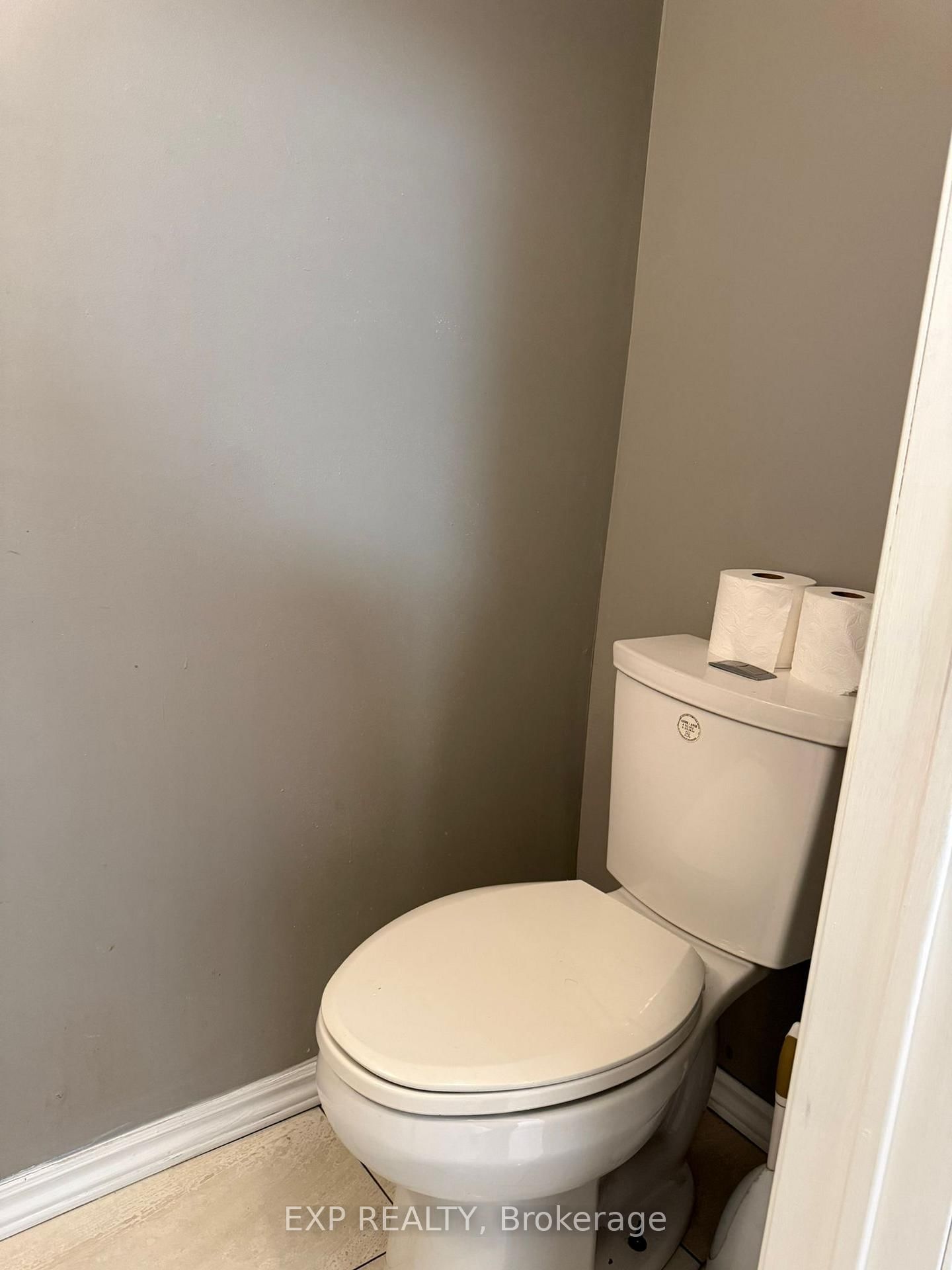 250 King Street W - Photo 11