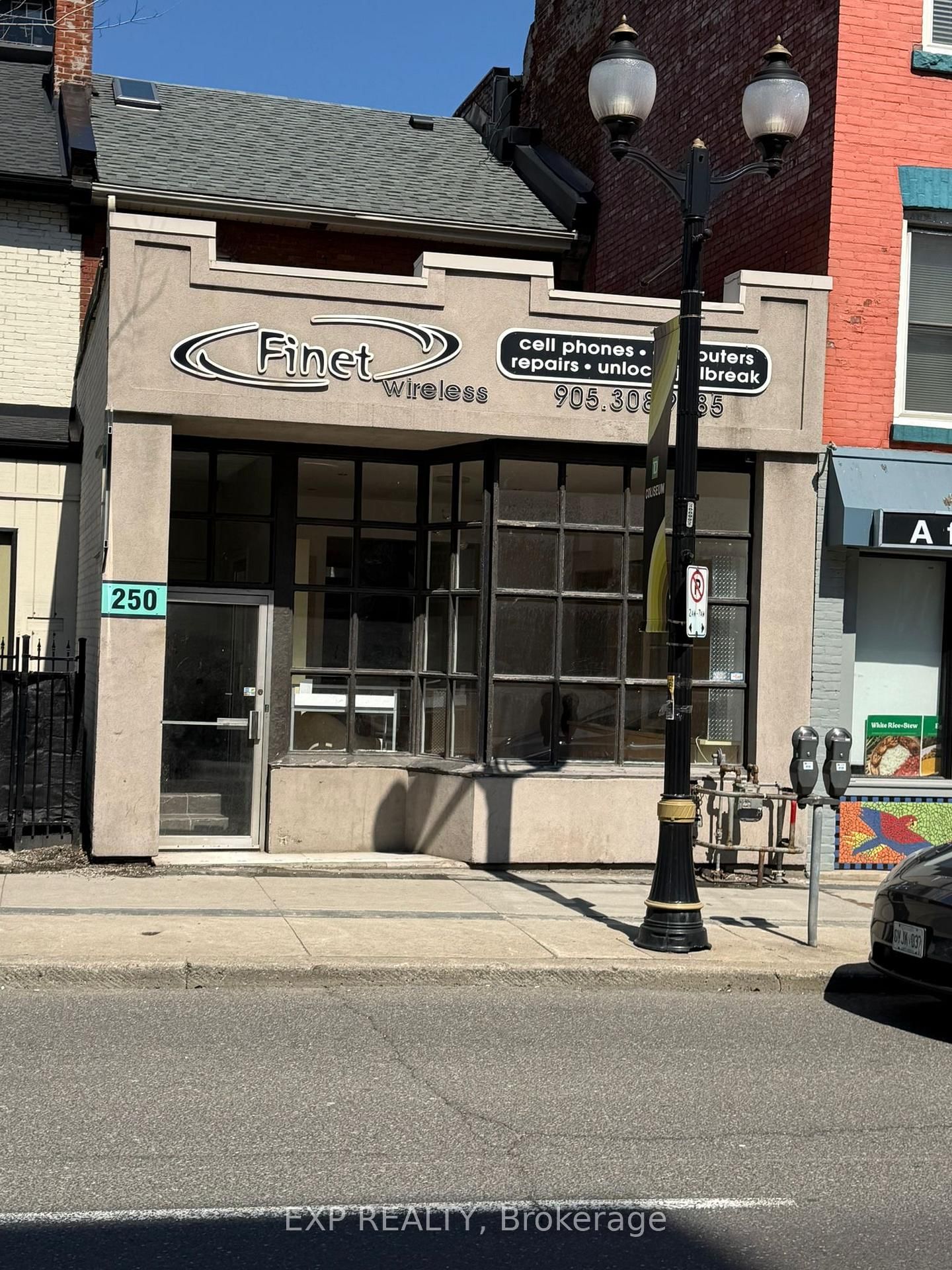 250 King Street W - Photo 13