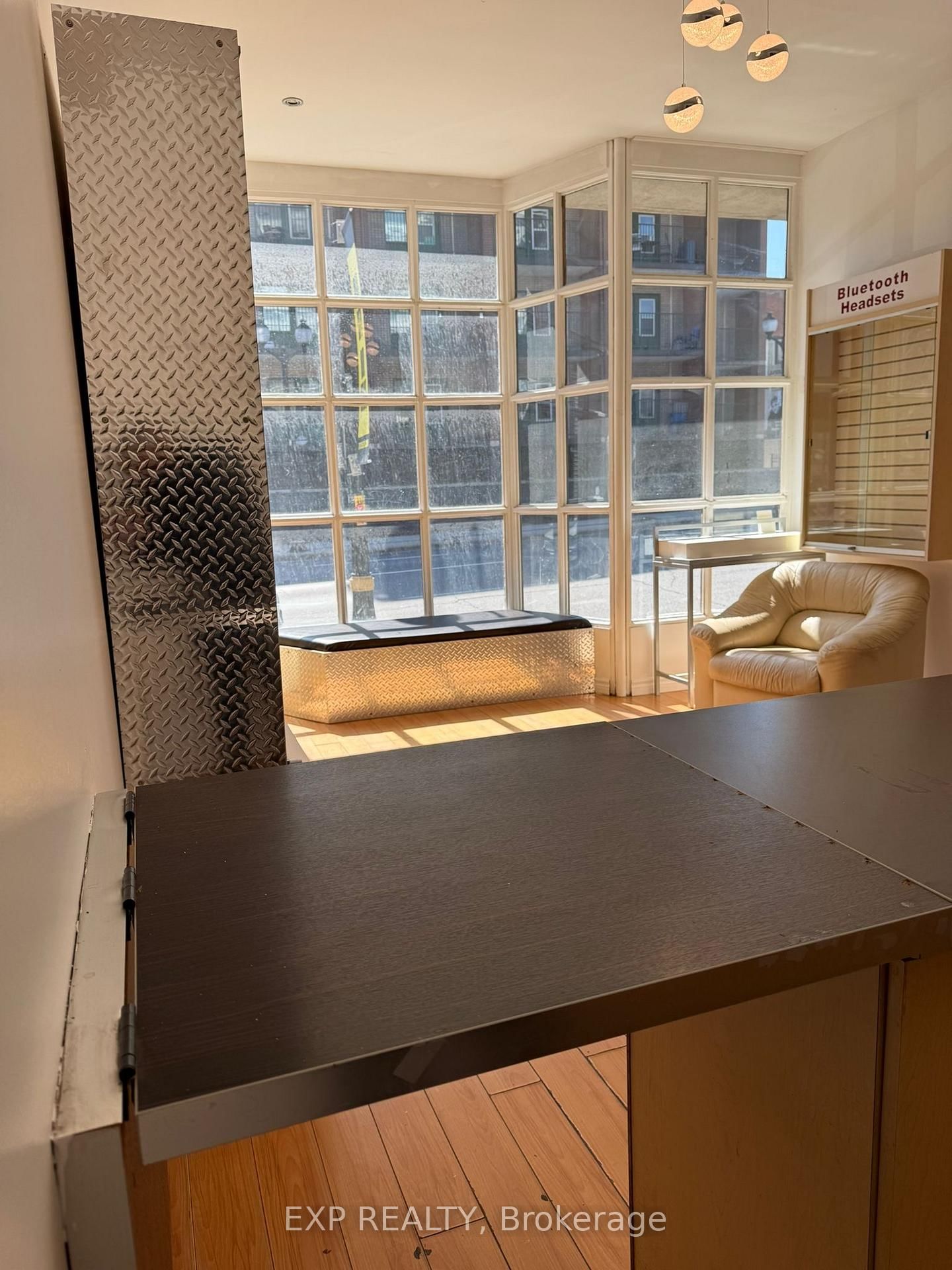 250 King Street W - Photo 6