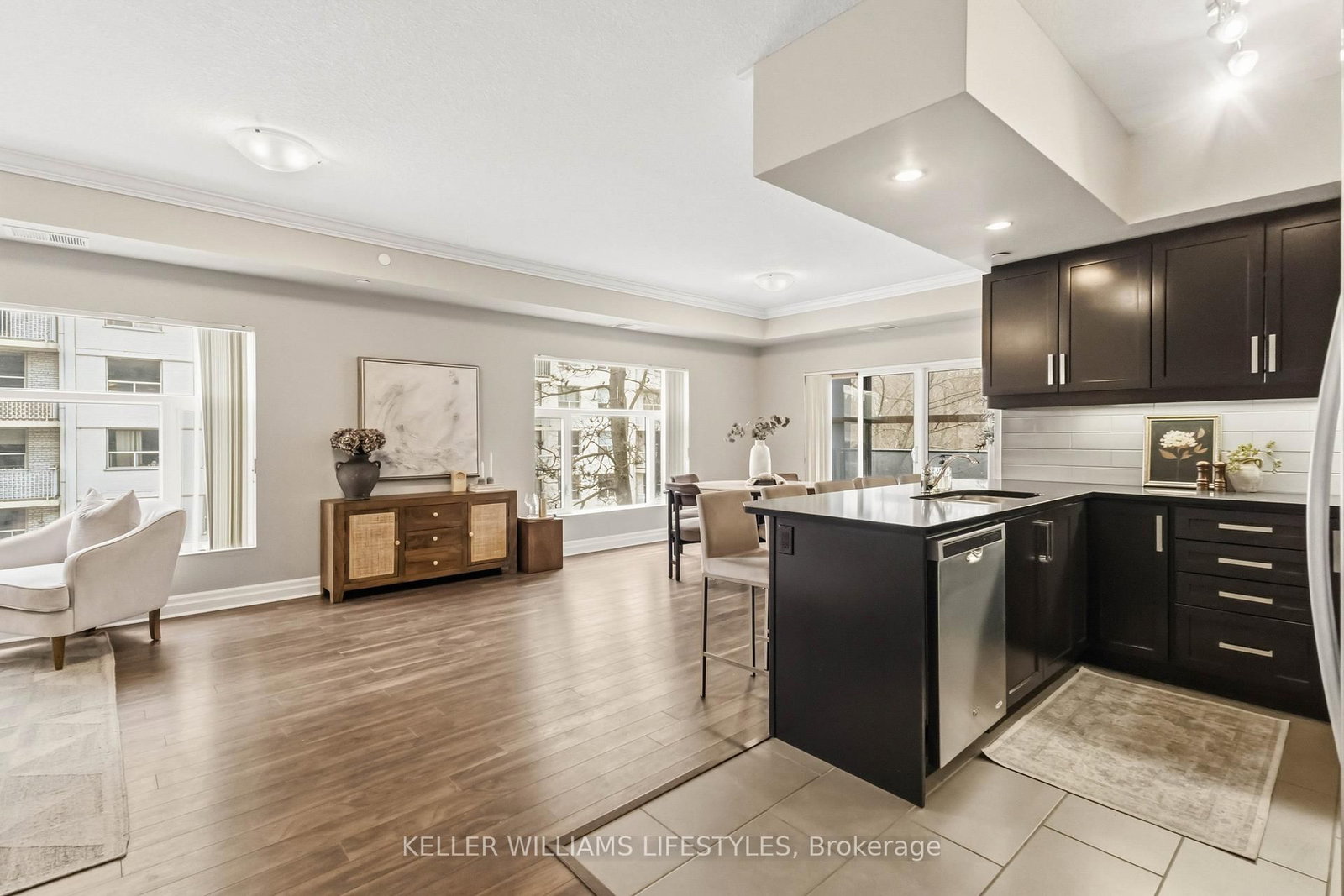 89 RIDOUT Street S • #305 • London South, ON photo 15