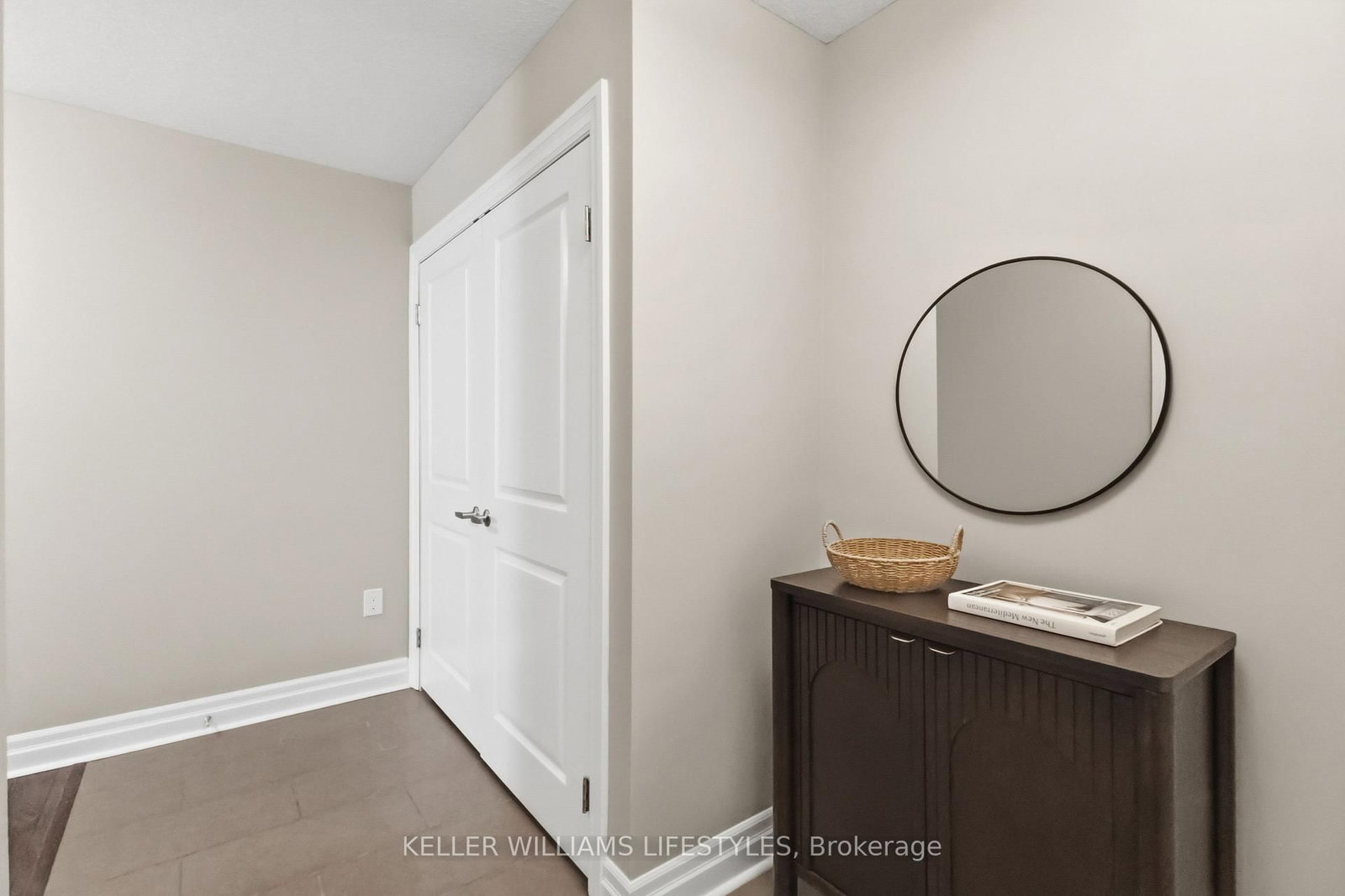 89 RIDOUT Street S • #305 • London South, ON photo 7