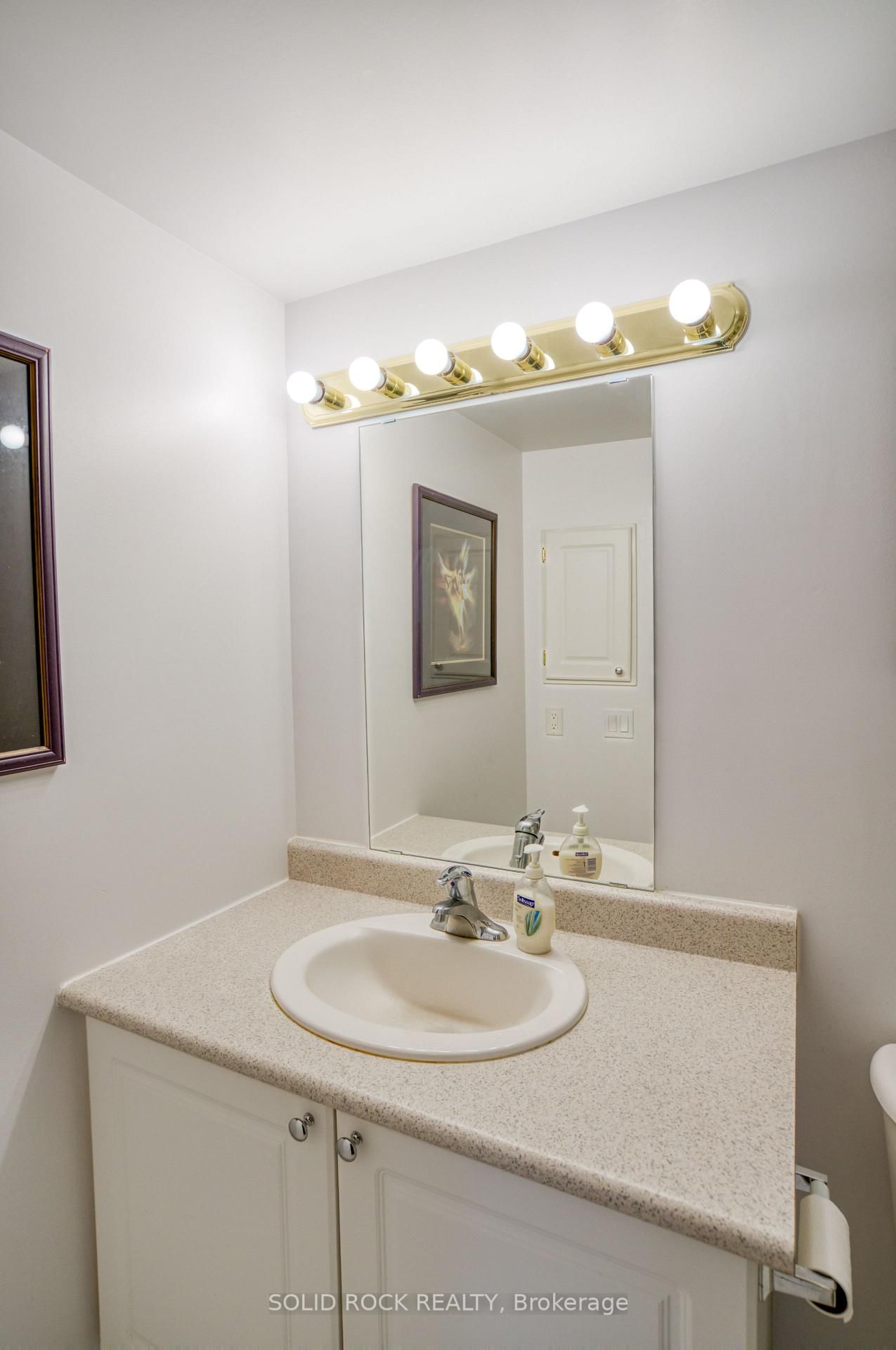 429 Somerset Street W, Unit 209 - Photo 18