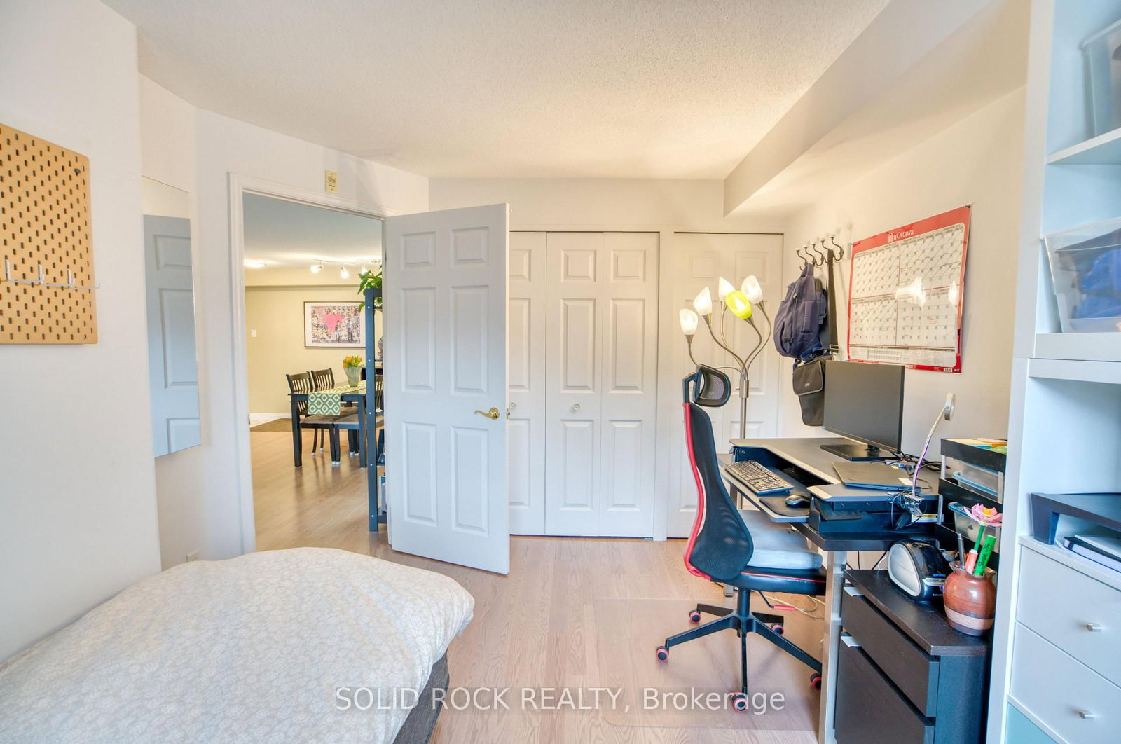 429 Somerset Street W, Unit 209 - Photo 19