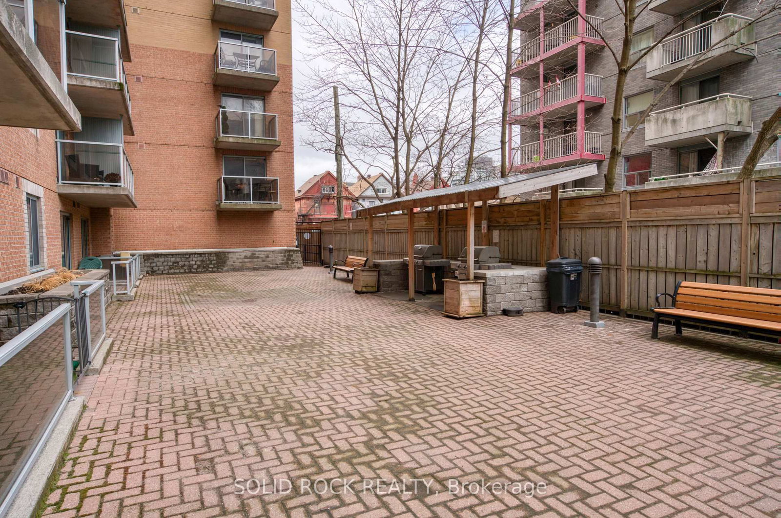 429 Somerset Street W, Unit 209 - Photo 24