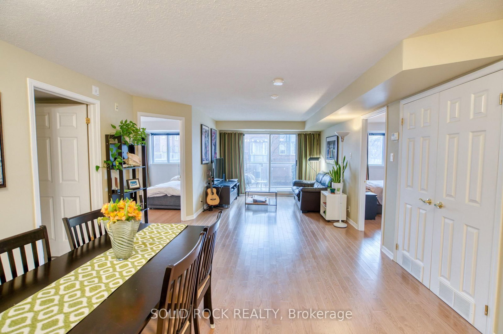 429 Somerset Street W, Unit 209 - Photo 6