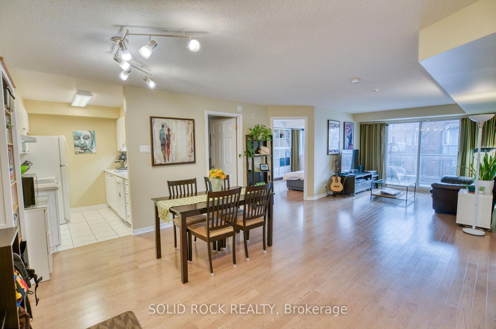 429 Somerset Street W, Unit 209 - Photo 8