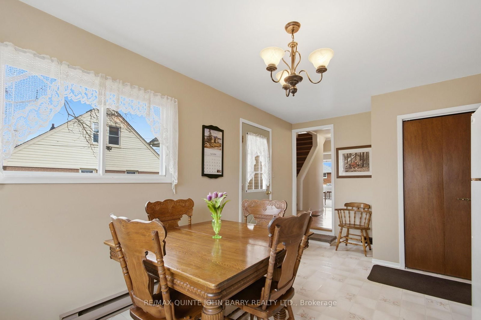 Detached House for sale at 35 Fourth Avenue, Quinte West, Ontario, K8V 5N5 - Trenton Ward - MLS: X12966644