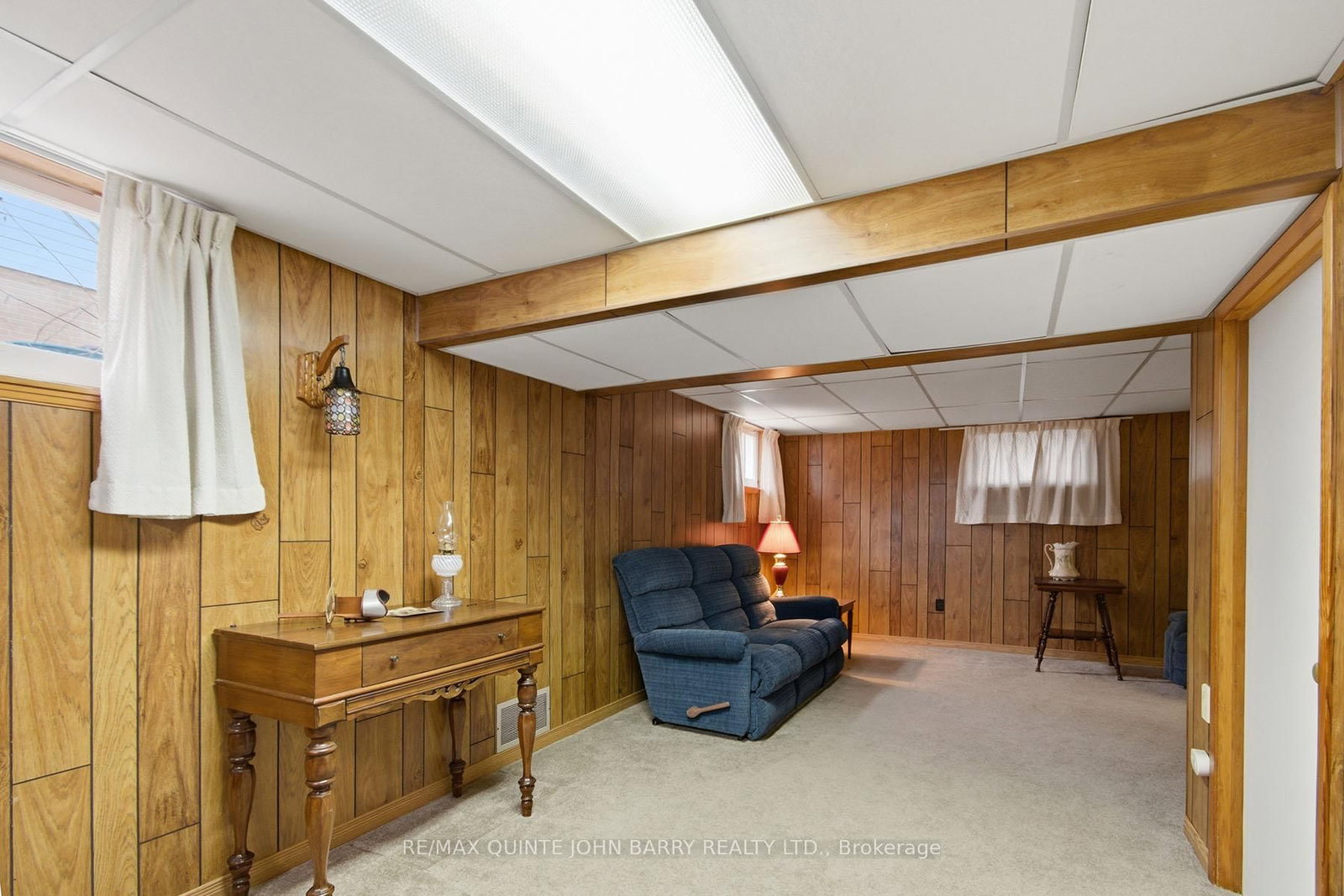 Detached House for sale at 35 Fourth Avenue, Quinte West, Ontario, K8V 5N5 - Trenton Ward - MLS: X12966644