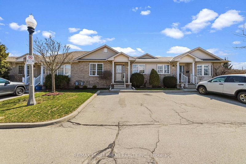 6 - 24 Kenyon Cres, Grimsby, L3M 5S4 | Image 2
