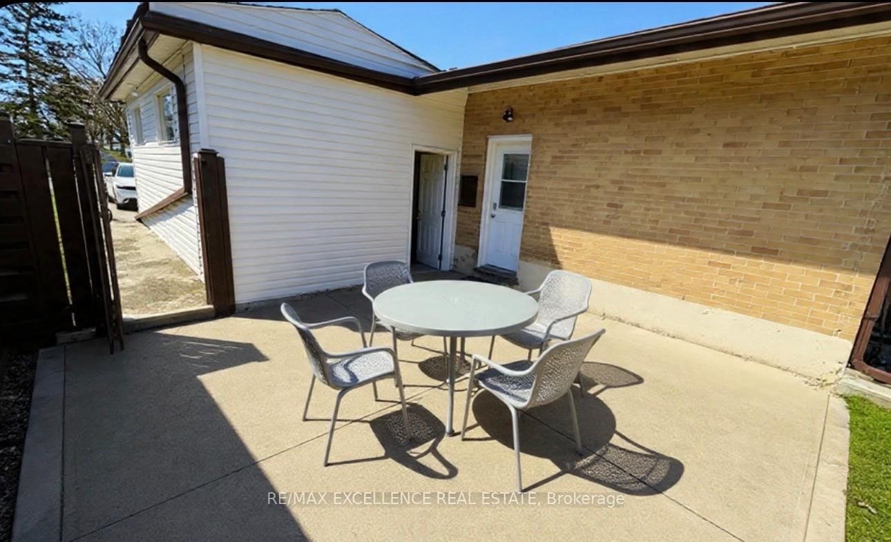 35 Siebert Avenue - Photo 20