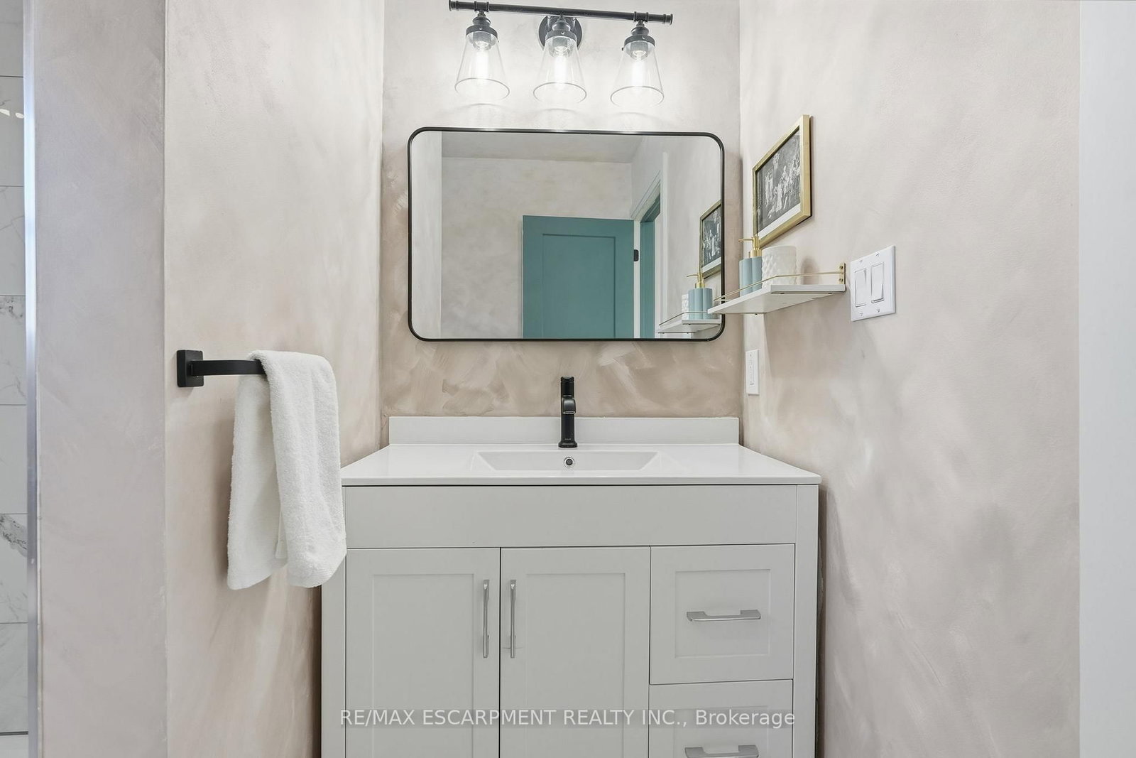 Detached House for sale at 286 East 18th Street, Hamilton, Ontario, L9A 4P6 - Inch Park - MLS: X12966850