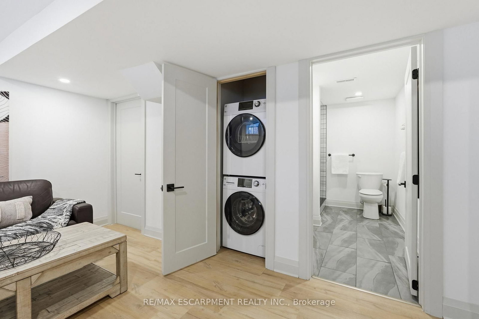 Detached House for sale at 286 East 18th Street, Hamilton, Ontario, L9A 4P6 - Inch Park - MLS: X12966850