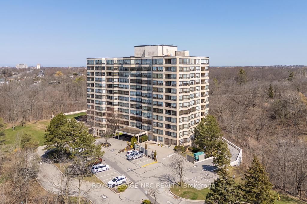 3 Towering Heights Boulevard, Unit 804 - Photo 36
