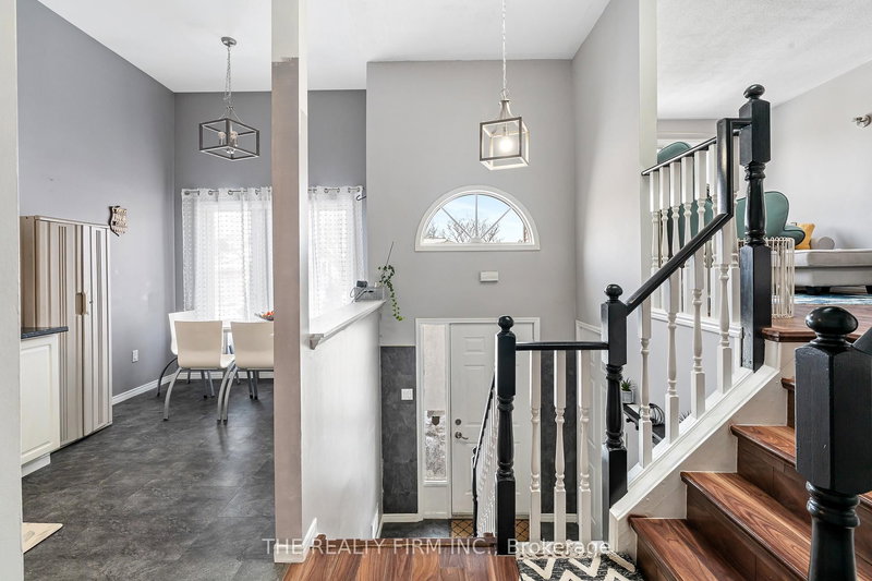 79 Sunrise Cres, London East, N5V 4V8 | Image 2