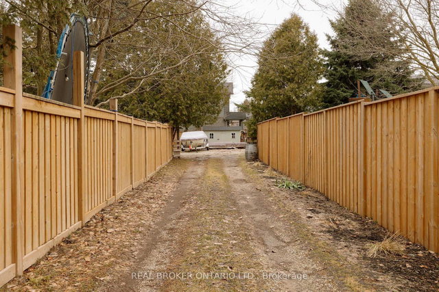 145 Garafraxa Street E