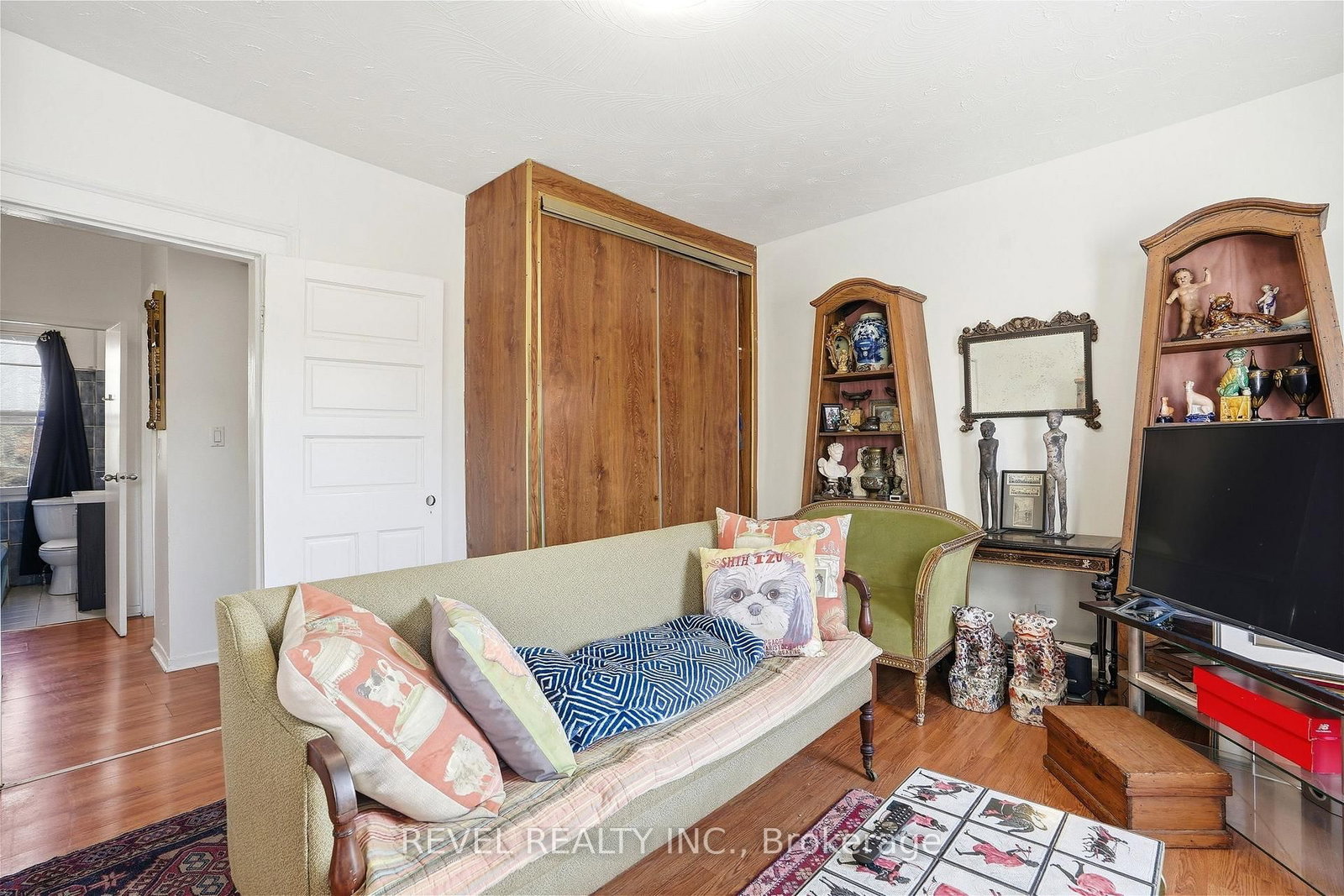 164 Macnab Street N - Photo 18