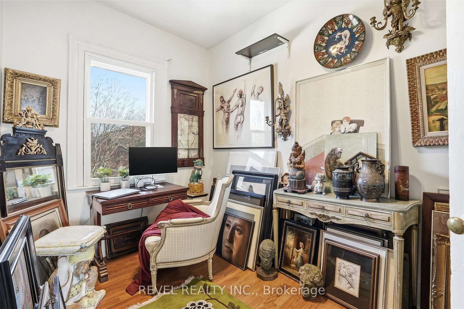 164 Macnab Street N - Photo 21