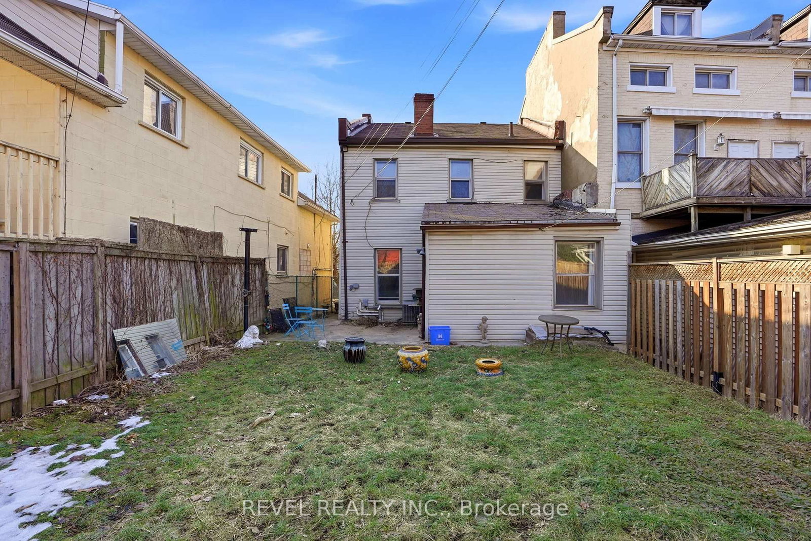 164 Macnab Street N - Photo 31