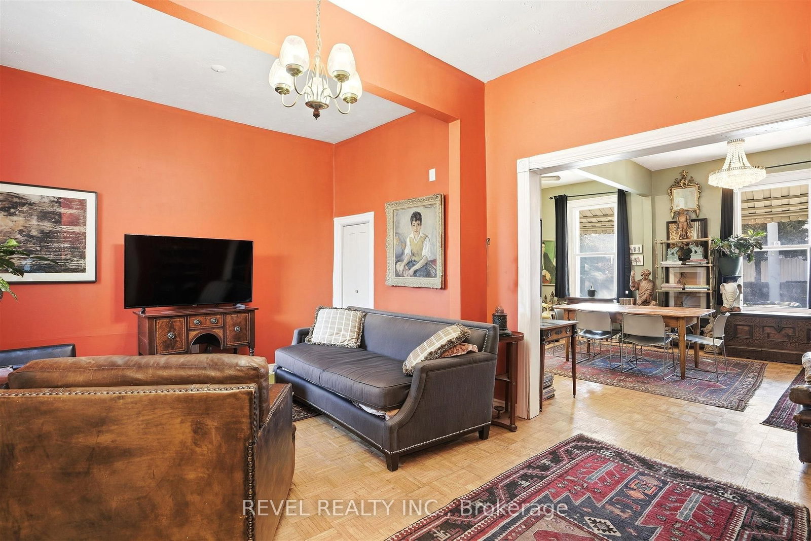 164 Macnab Street N - Photo 5