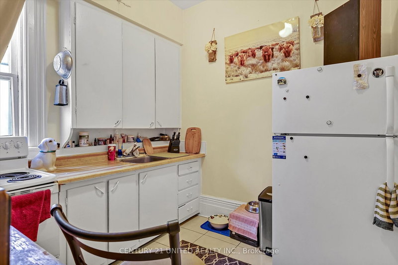 550 Aylmer St N, Peterborough, K9H 3W7 | Image 3