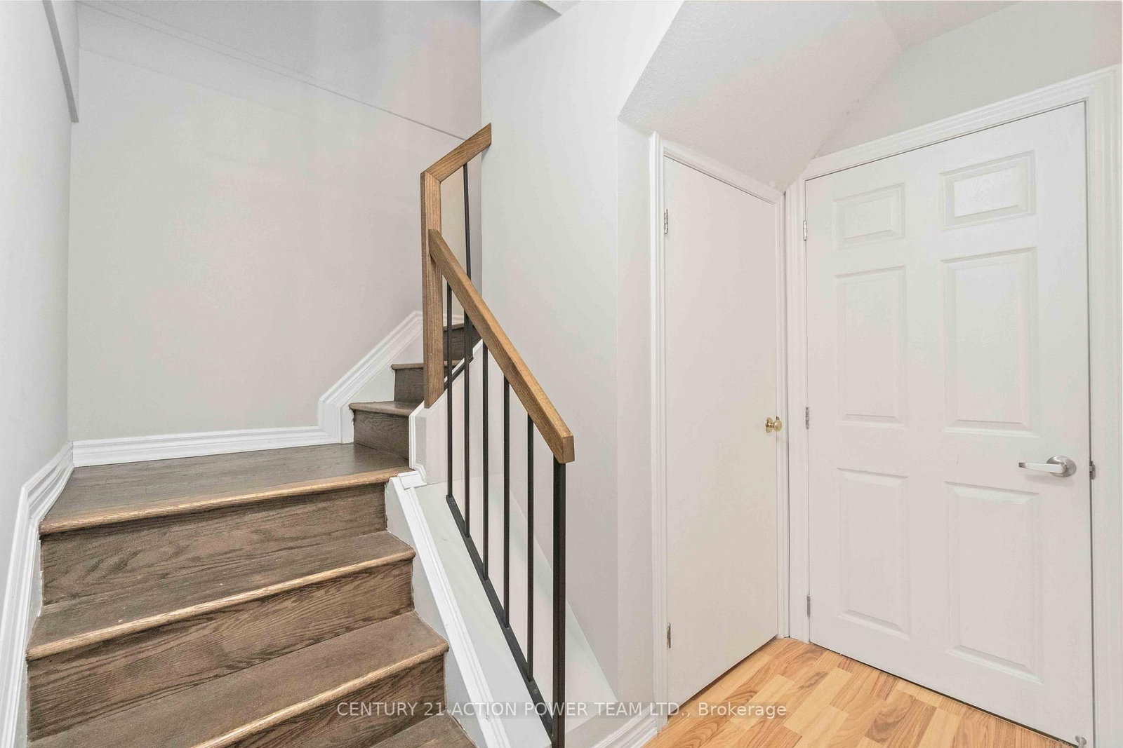 904 TANGUAY Court - Photo 18