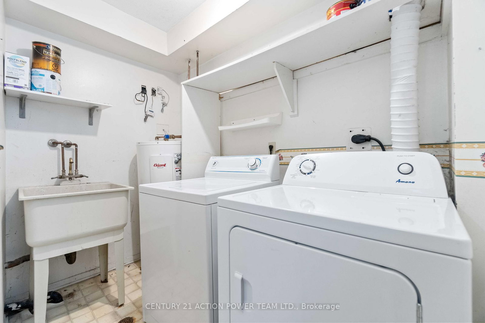 904 TANGUAY Court - Photo 24