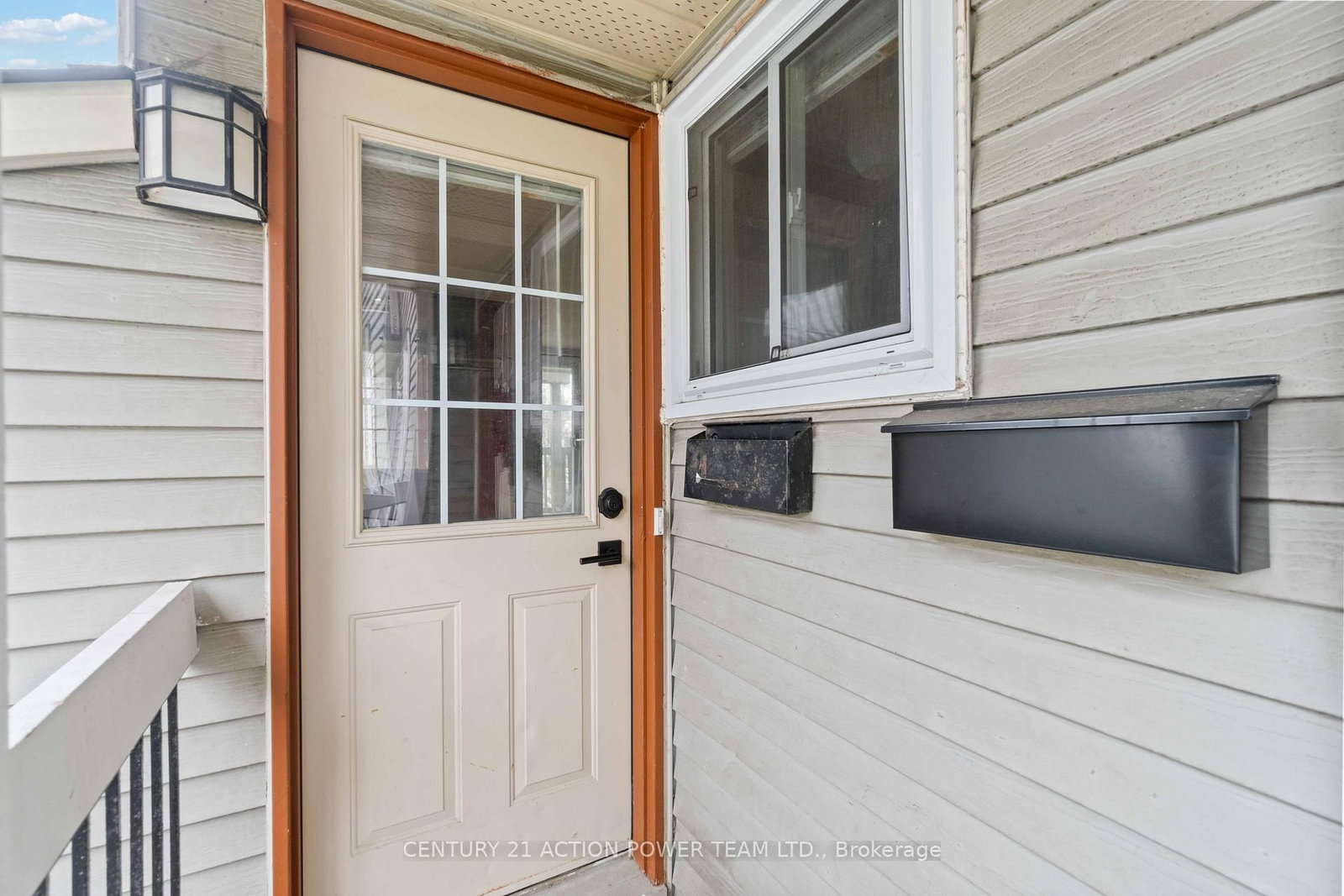 904 TANGUAY Court - Photo 3