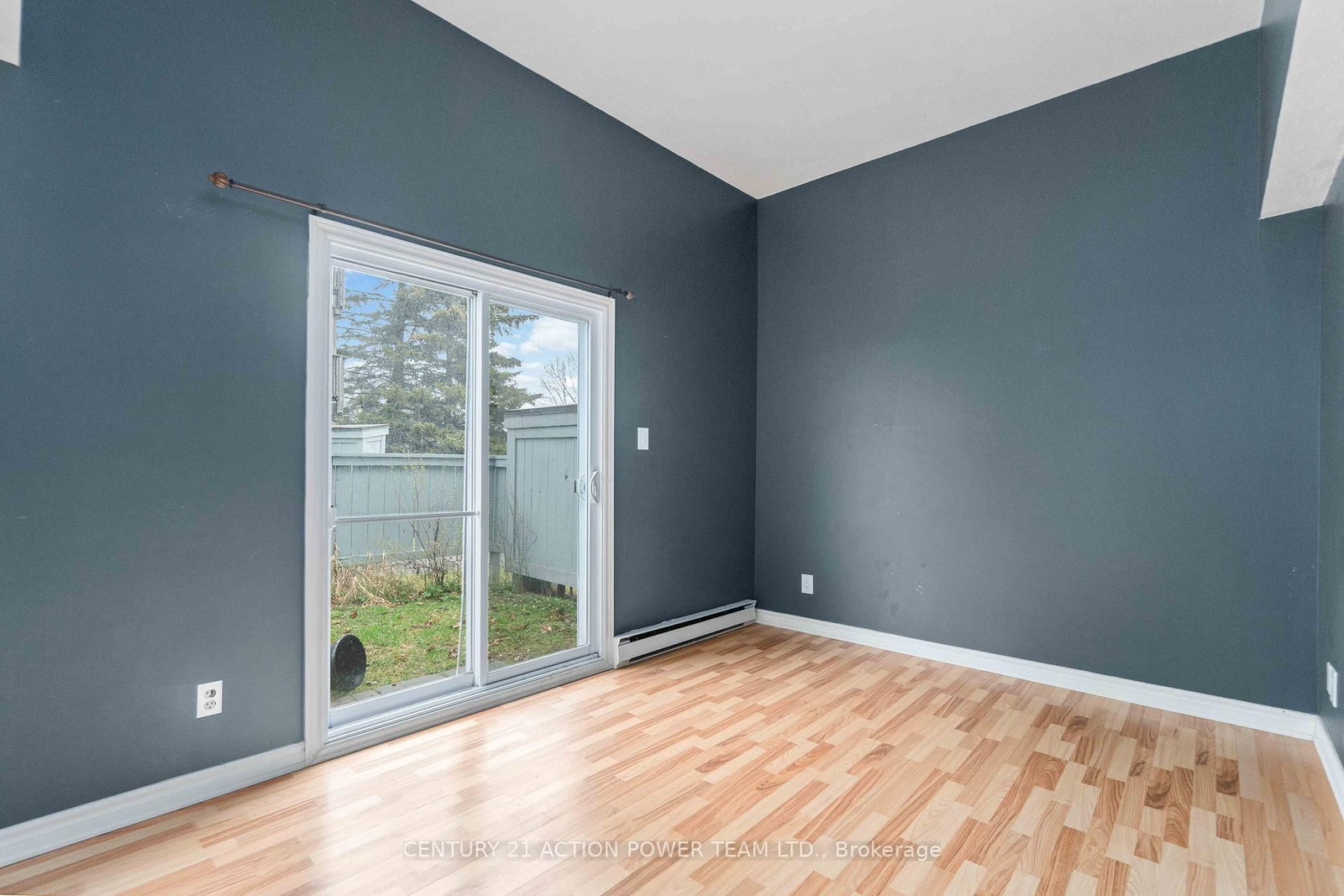 904 TANGUAY Court - Photo 32