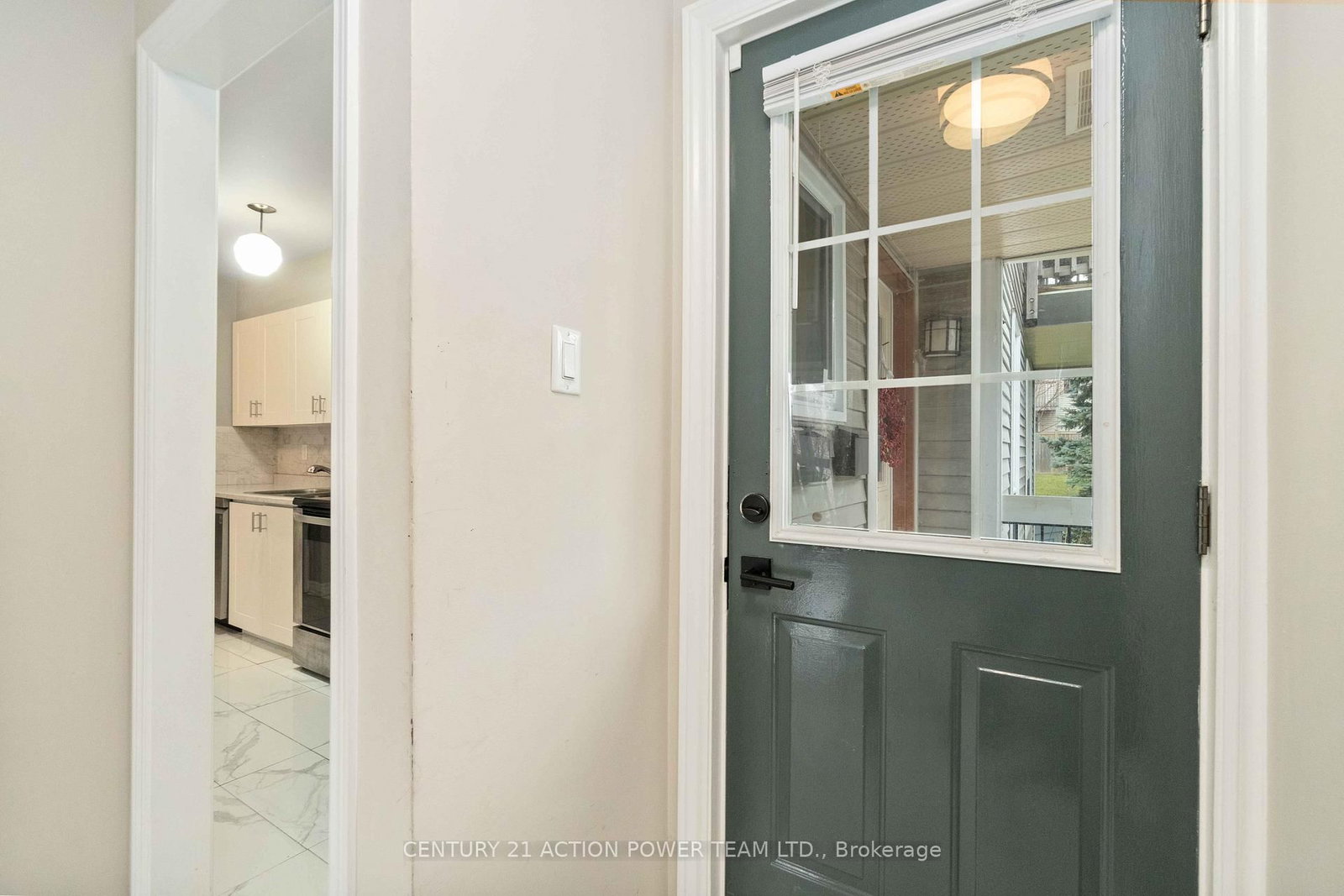 904 TANGUAY Court - Photo 4