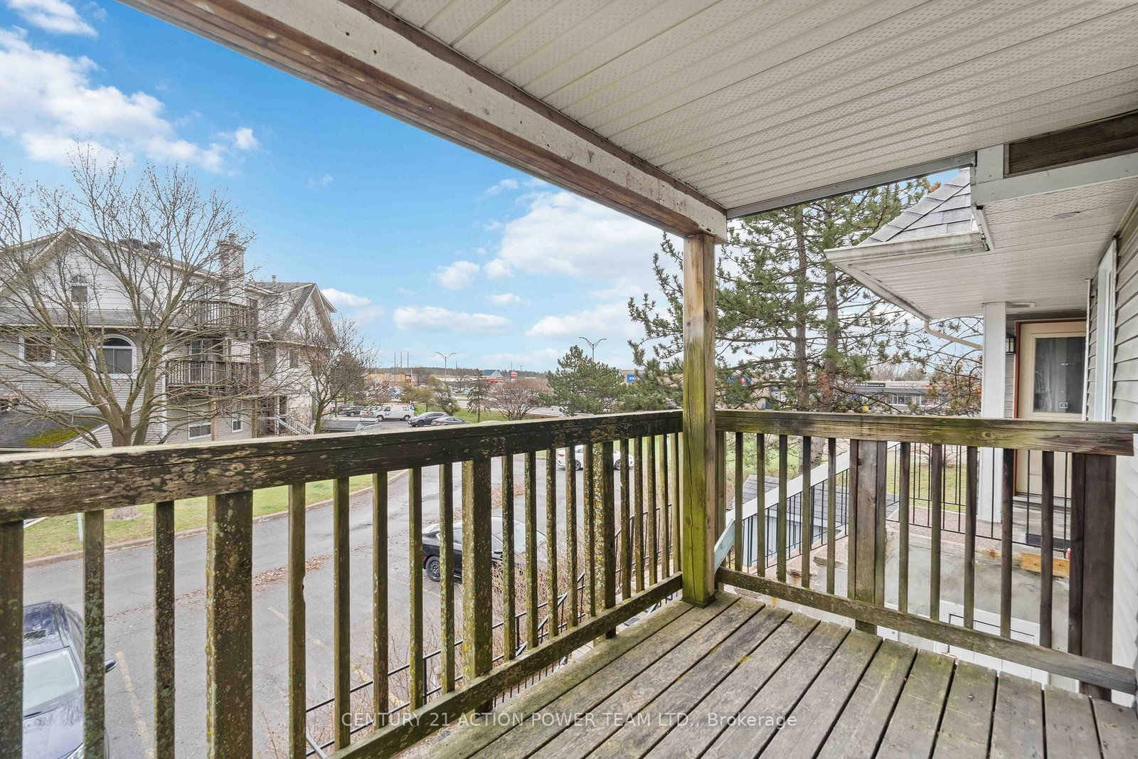 904 TANGUAY Court - Photo 40