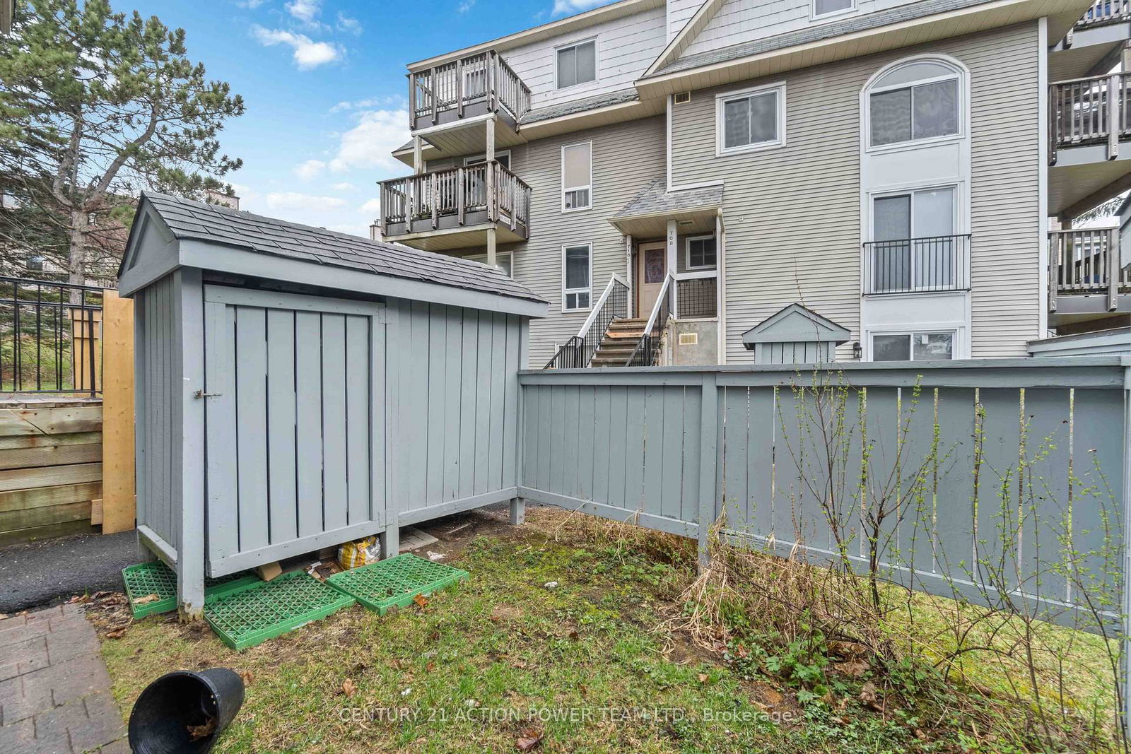 904 TANGUAY Court - Photo 46