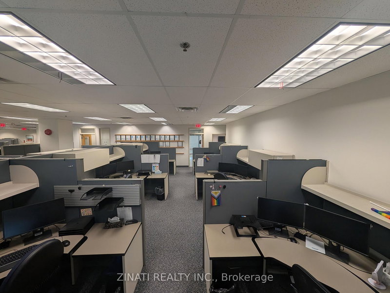 203 - 1980 Ogilvie Rd, Gloucester, K1J 9L3 | Image 3