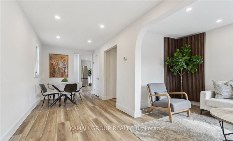 MAIN - 2027 Brampton St, Hamilton, L8H 3S9 | Image 3